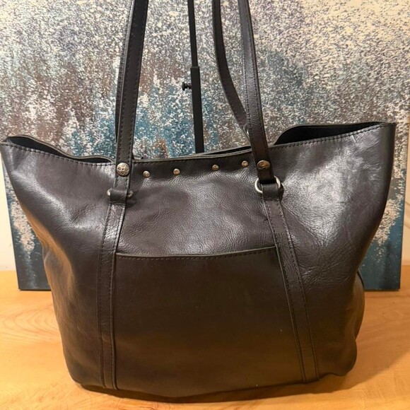 Patricia Nash Benvenuto Tote In